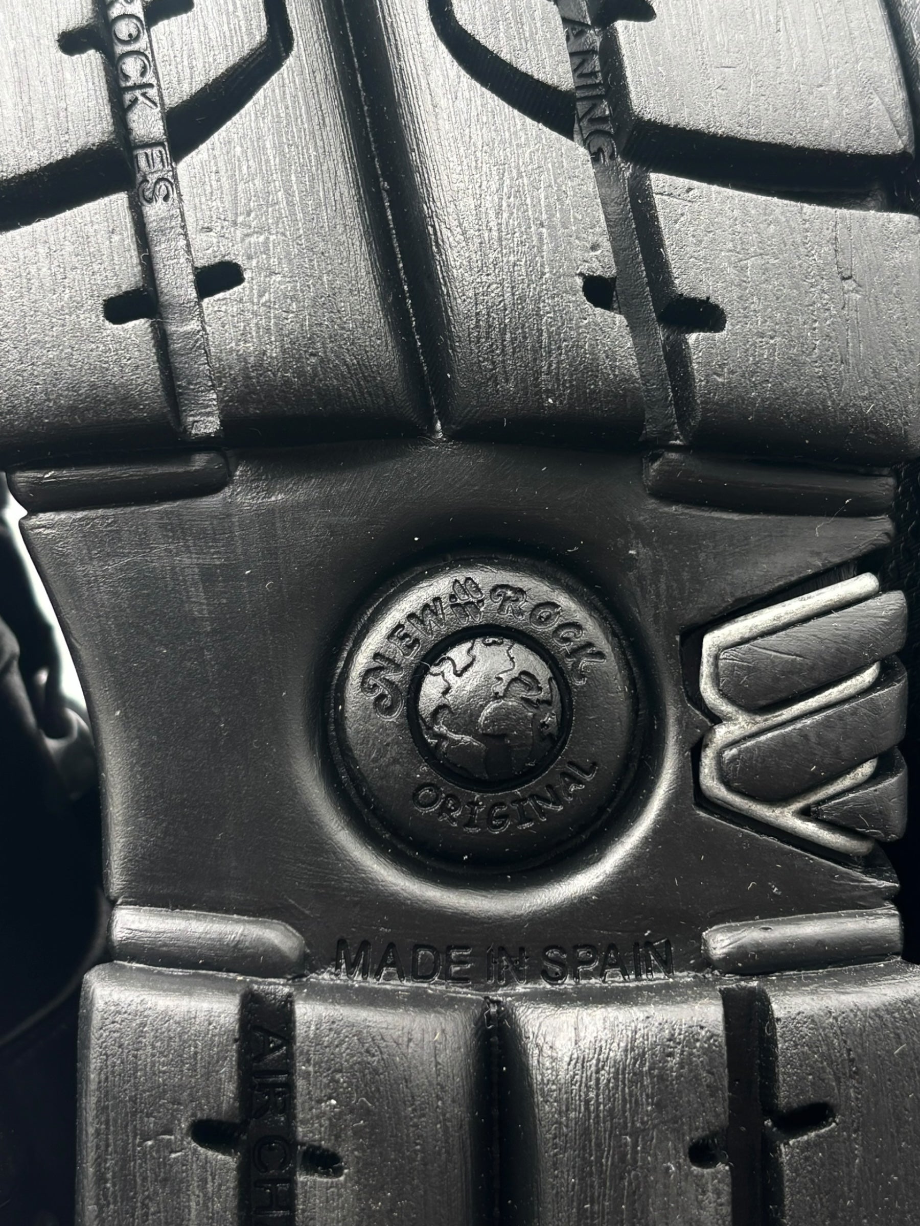 Vintage New Rock M-106-VR2 platform boots size 42