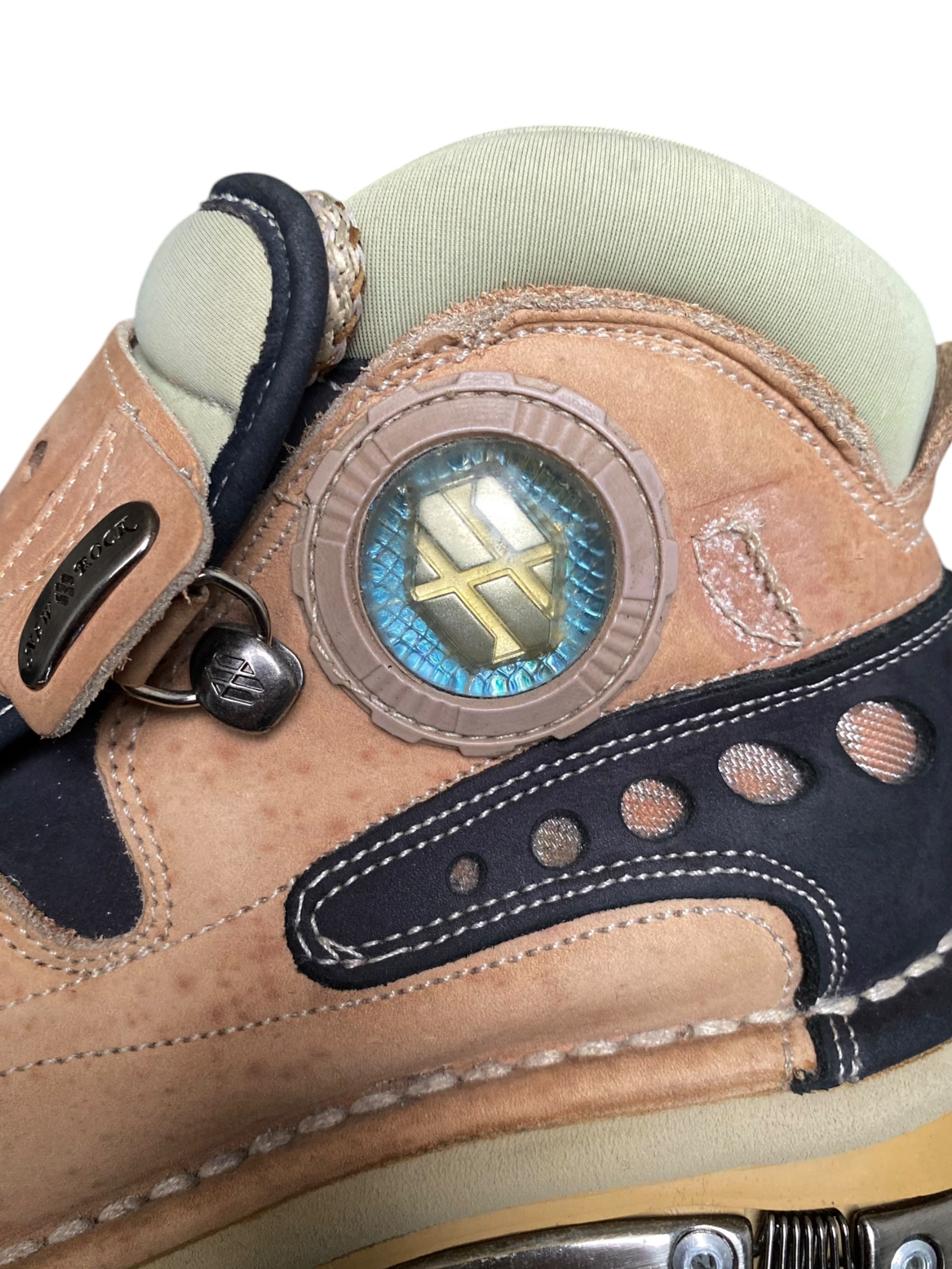 Vintage New Rock beige platform boots size 37