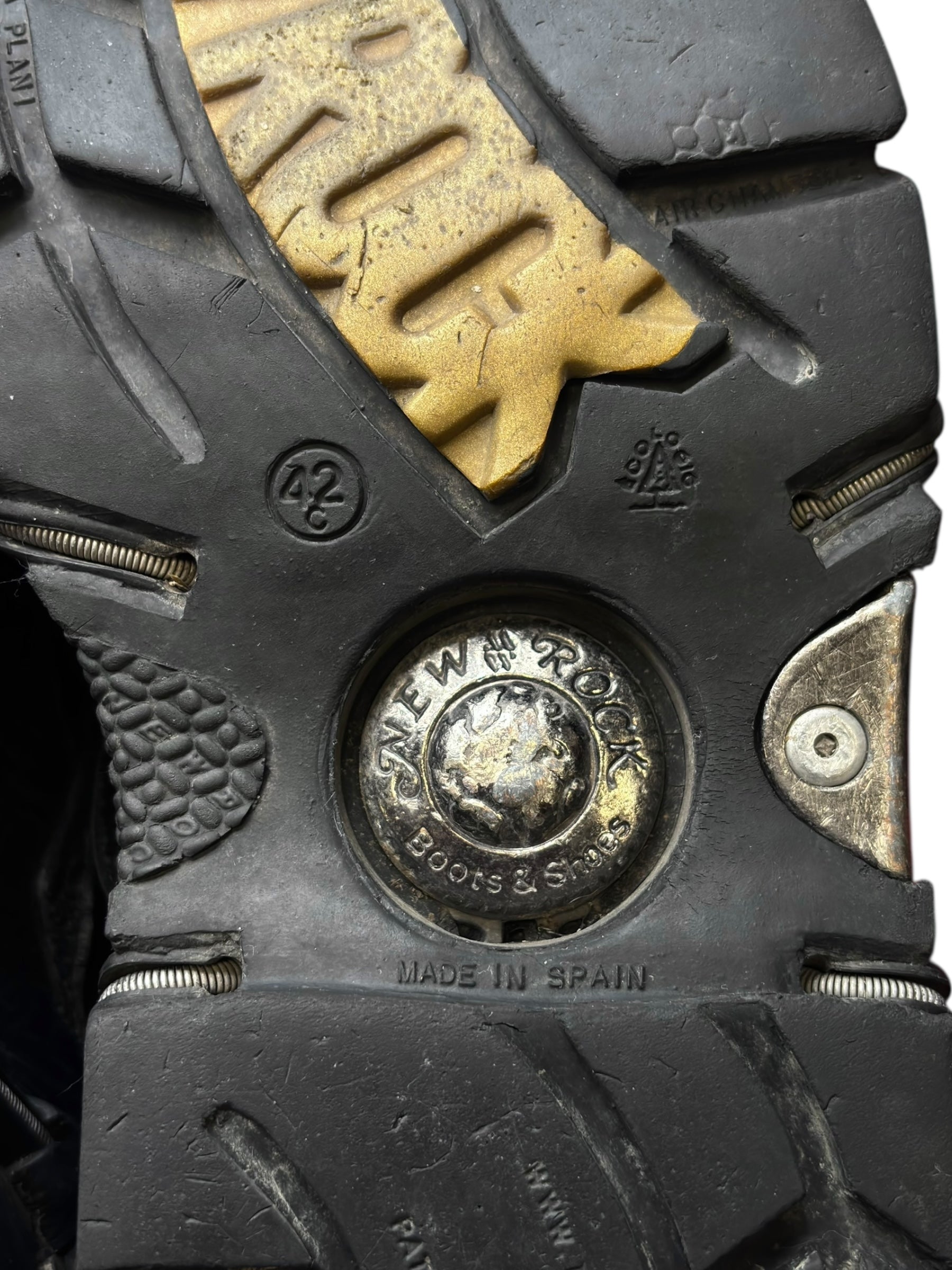 Vintage New Rock M-285 black platform boots size 42