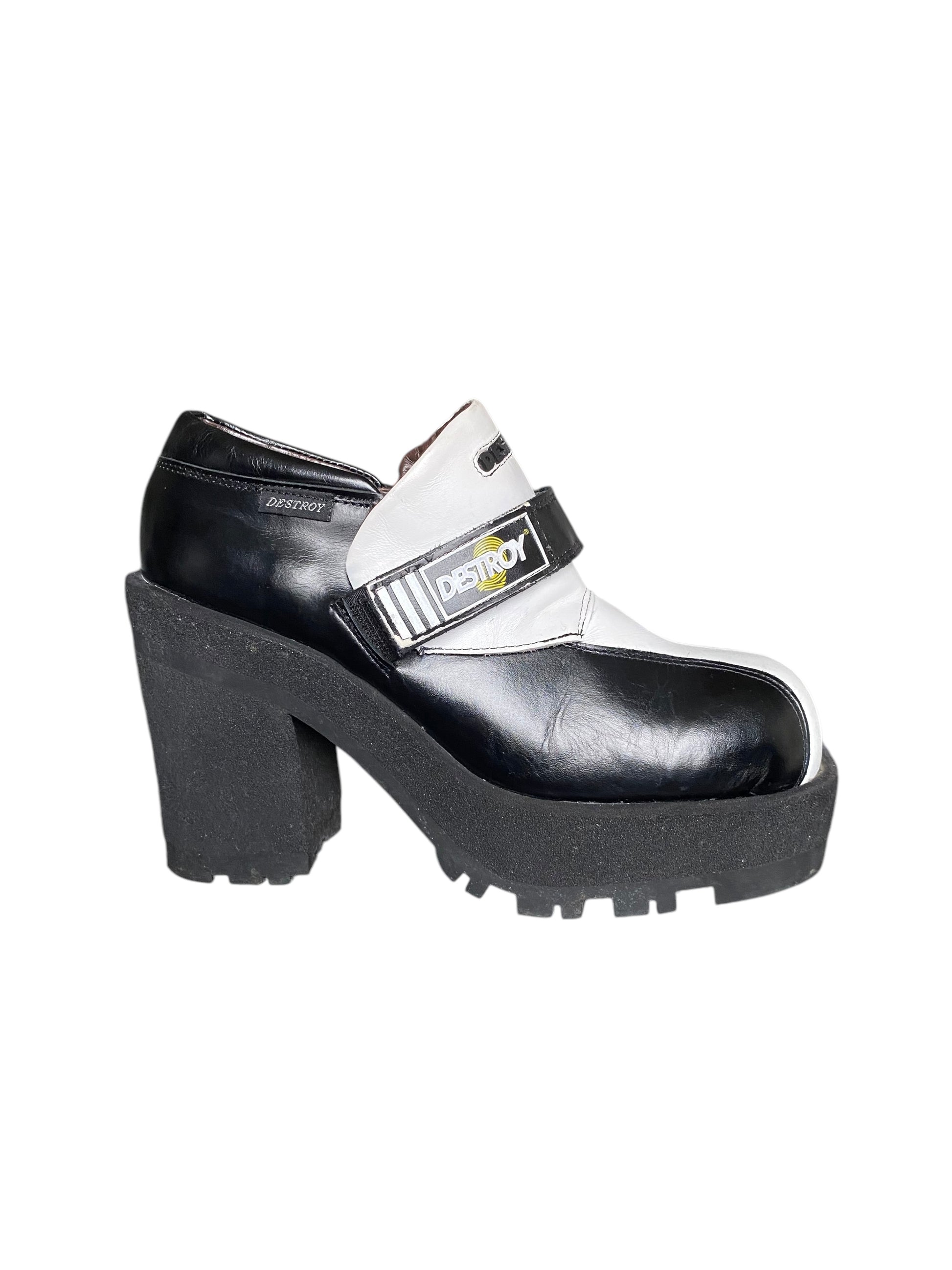 Vintage Destroy black and white leather loafers size 40