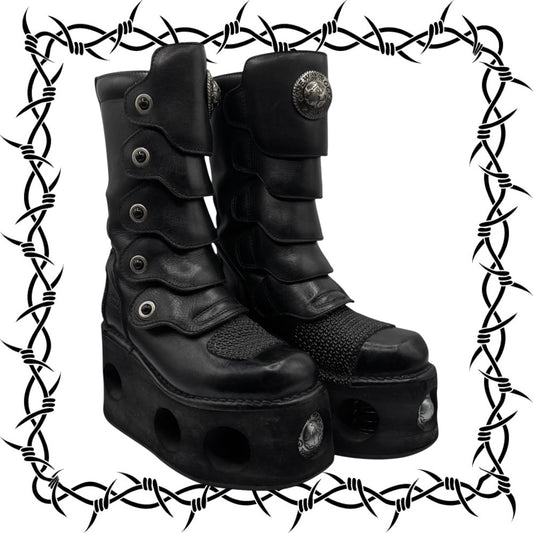 Vintage 90s New Rock armoured neptuno platform boots size 39