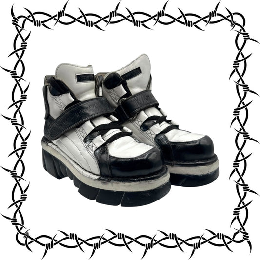 Vintage New Rock white/black colored platform boots size 39