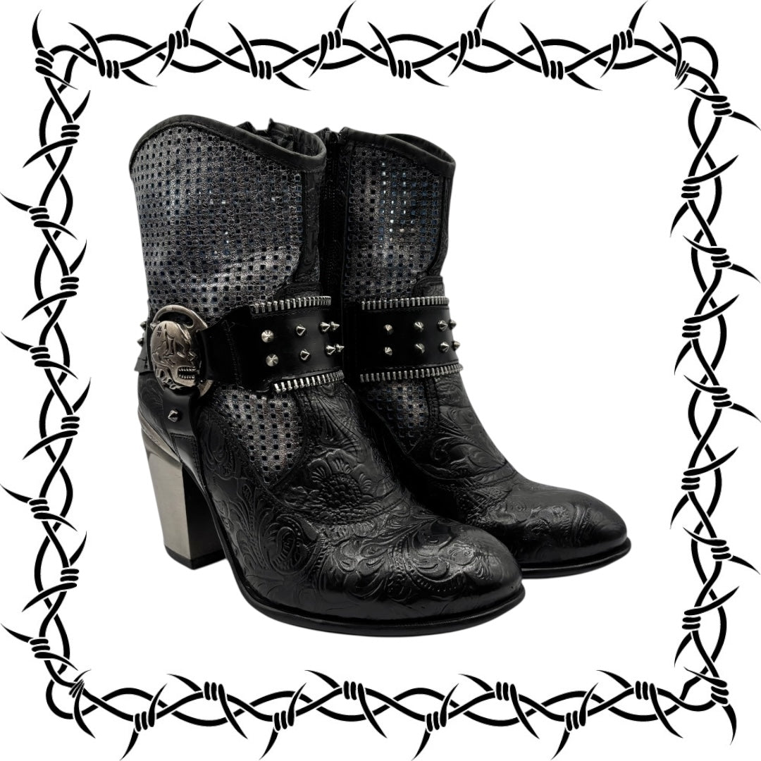 Vintage New Rock round/toe leather heels size 37