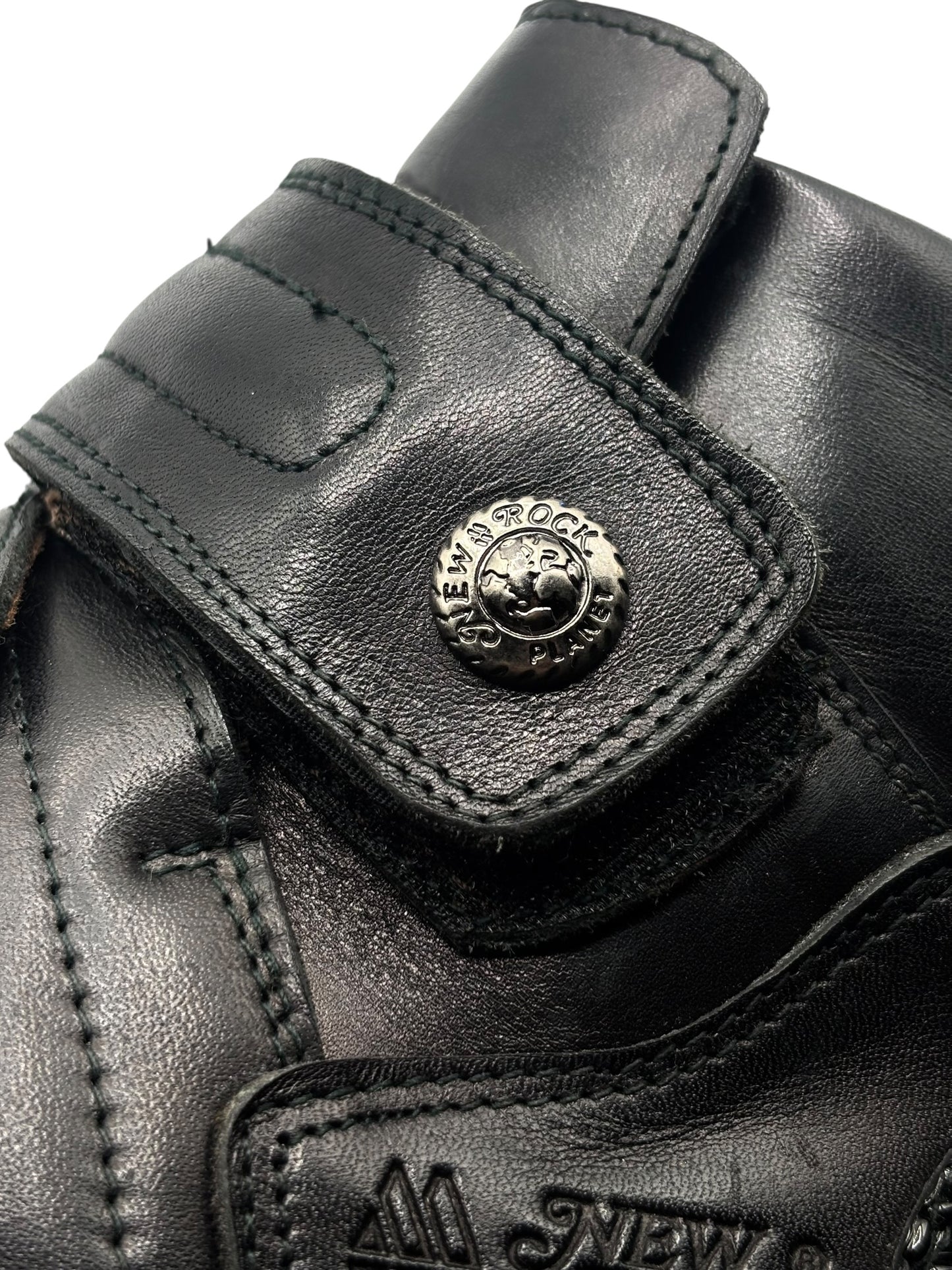 Vintage New Rock neptuno metal clasp platform boots size 42