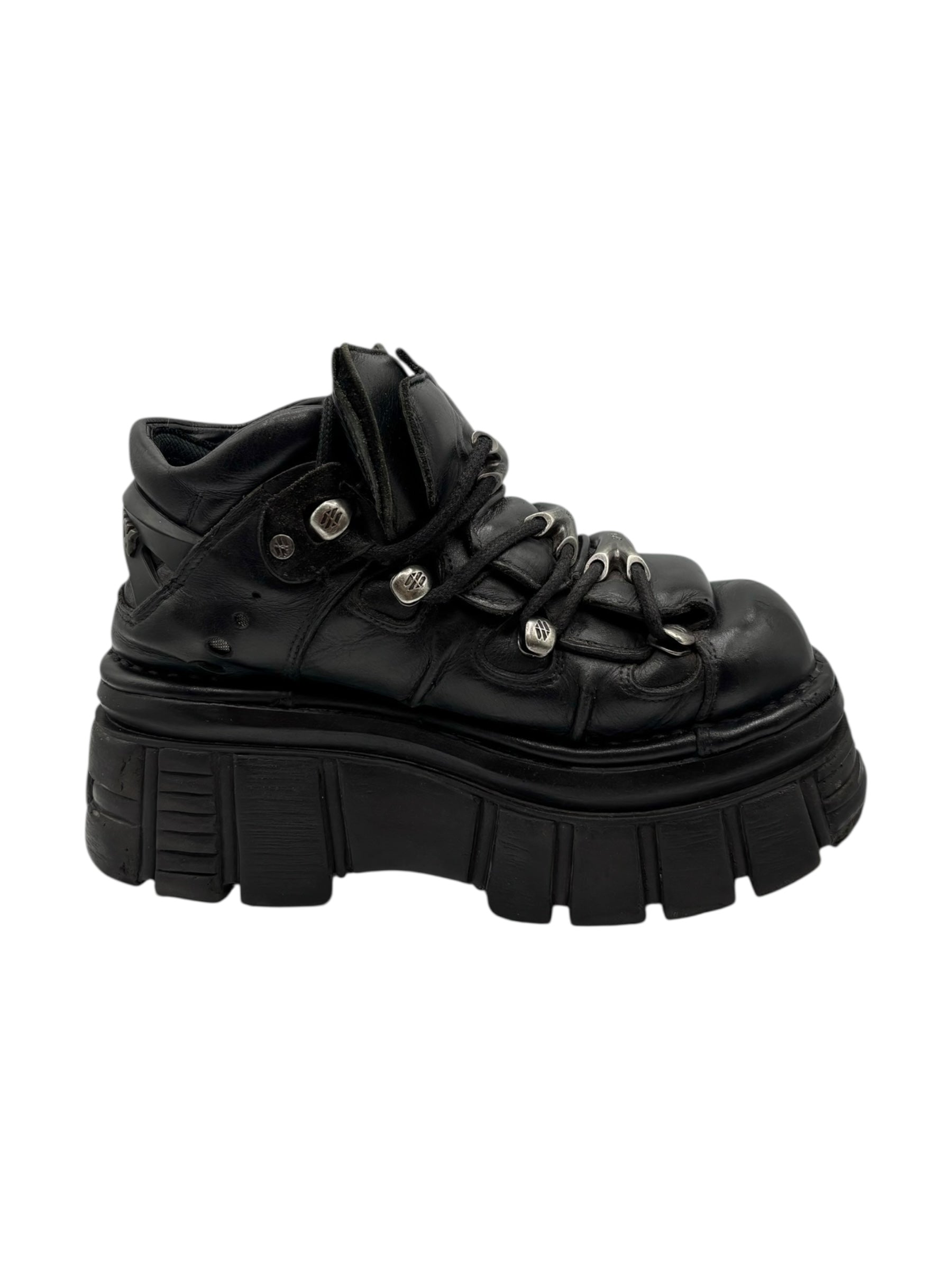 New Rock M106 platform boots size 36