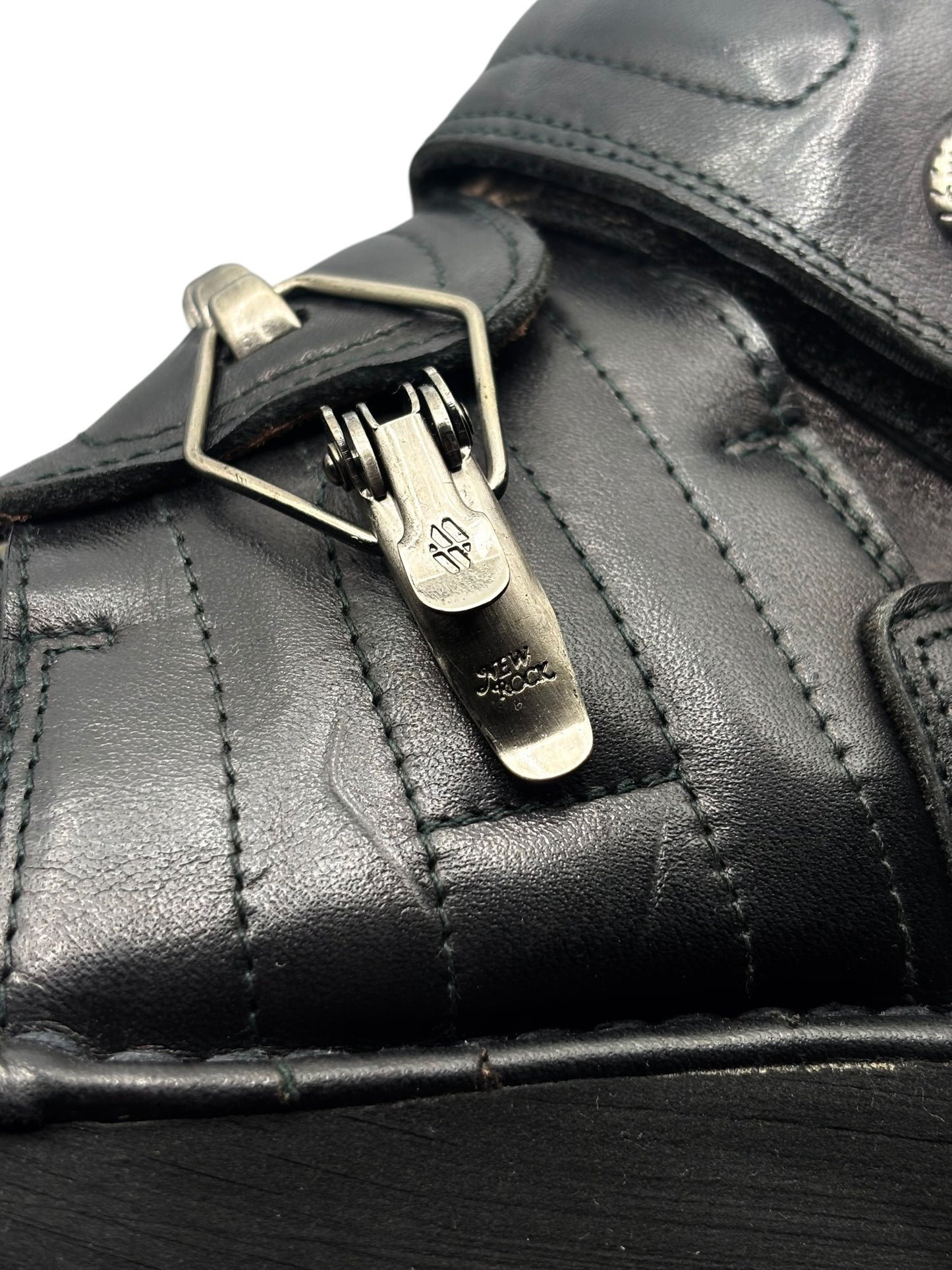 Vintage New Rock neptuno metal clasp platform boots size 42