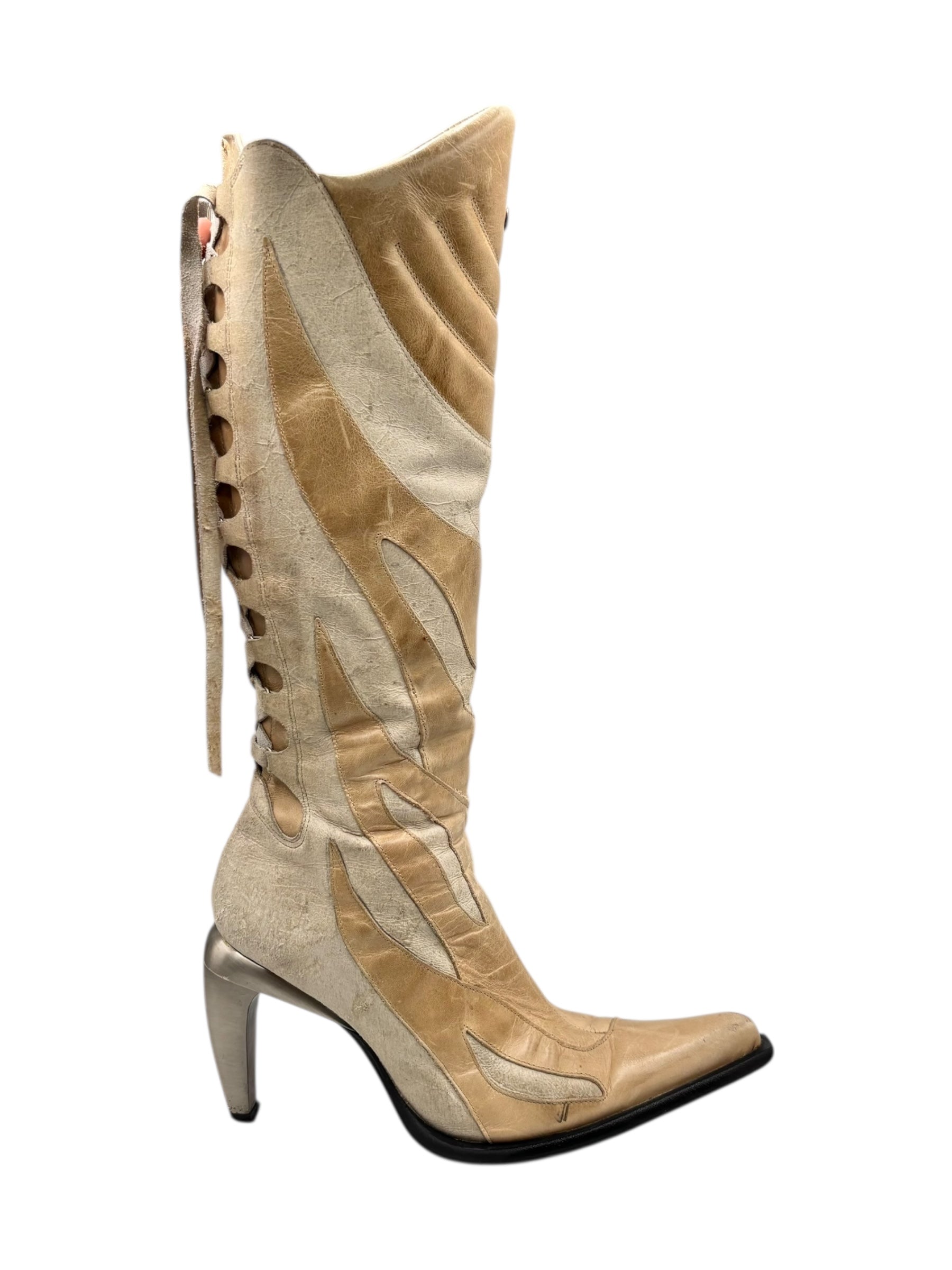 Beautiful vintage New Rock beige knee high boots size 40