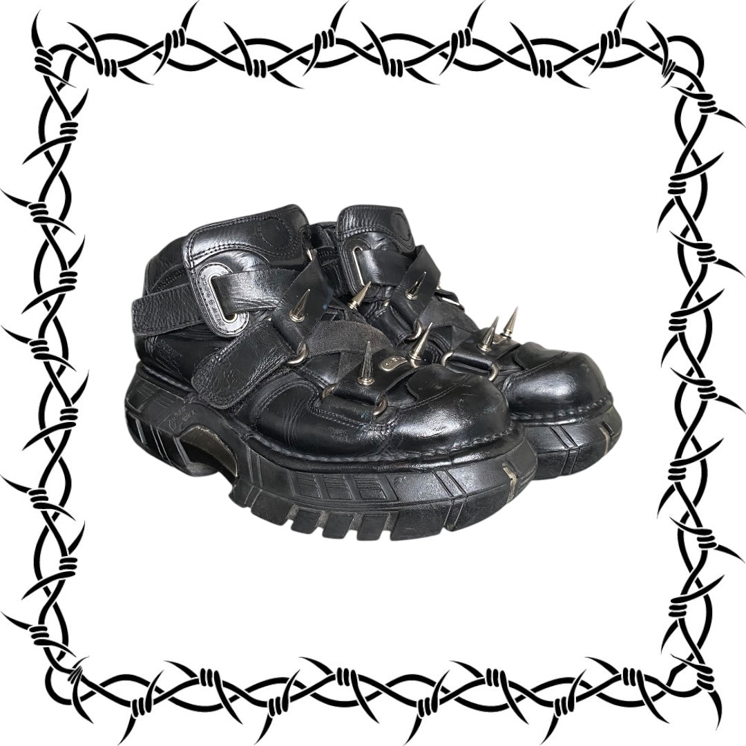 RARE vintage New Rock spiked techno platform boots size 41