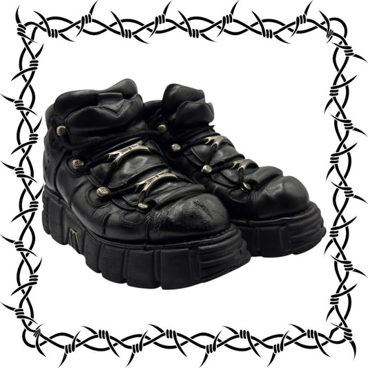 Vintage New Rock M-106 platform boots size 42