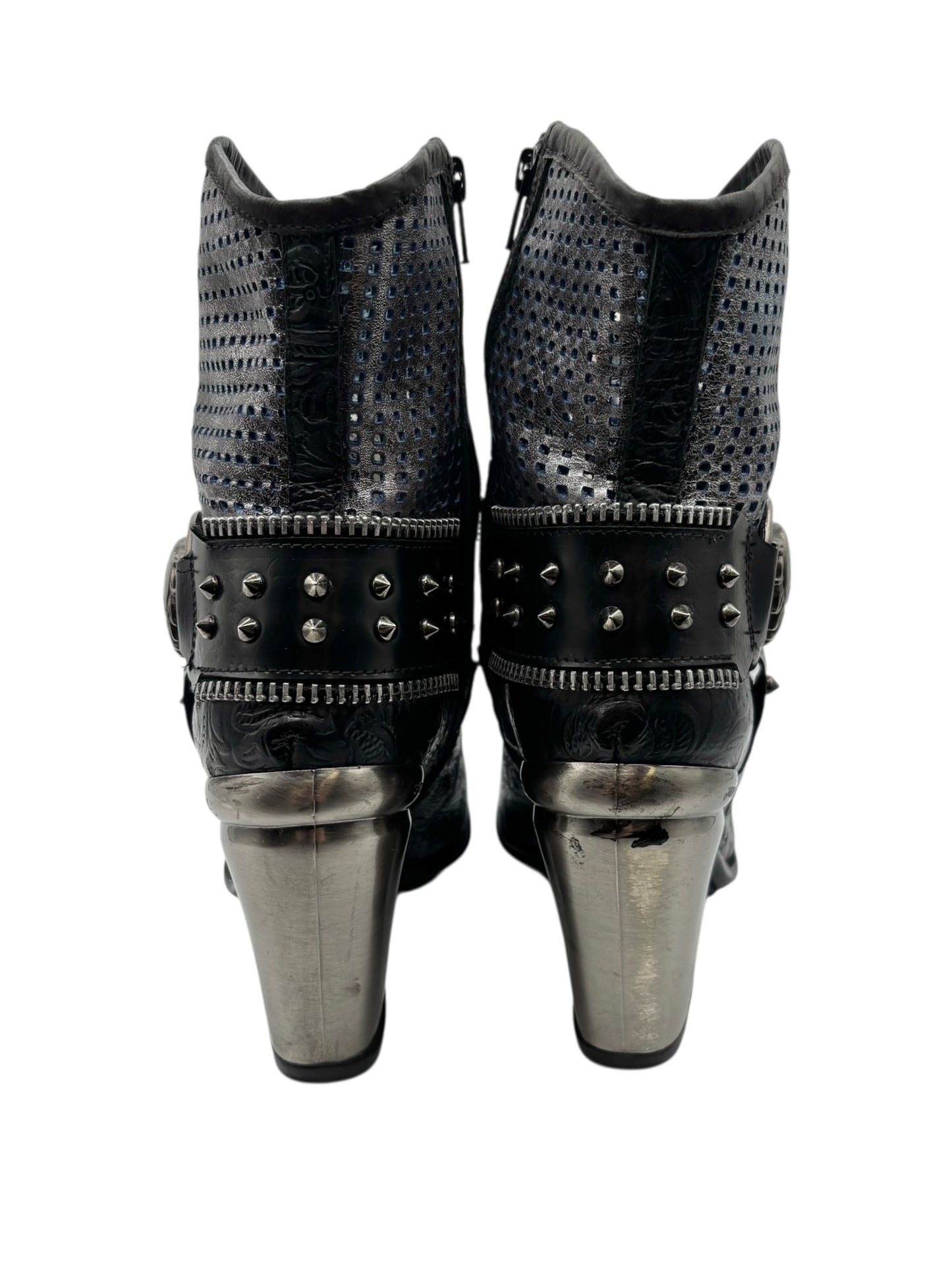 Vintage New Rock round/toe leather heels size 37