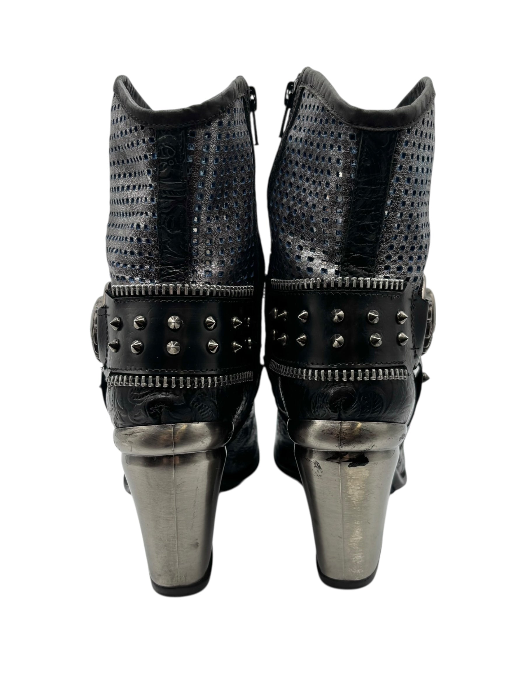 Vintage New Rock round/toe leather heels size 37