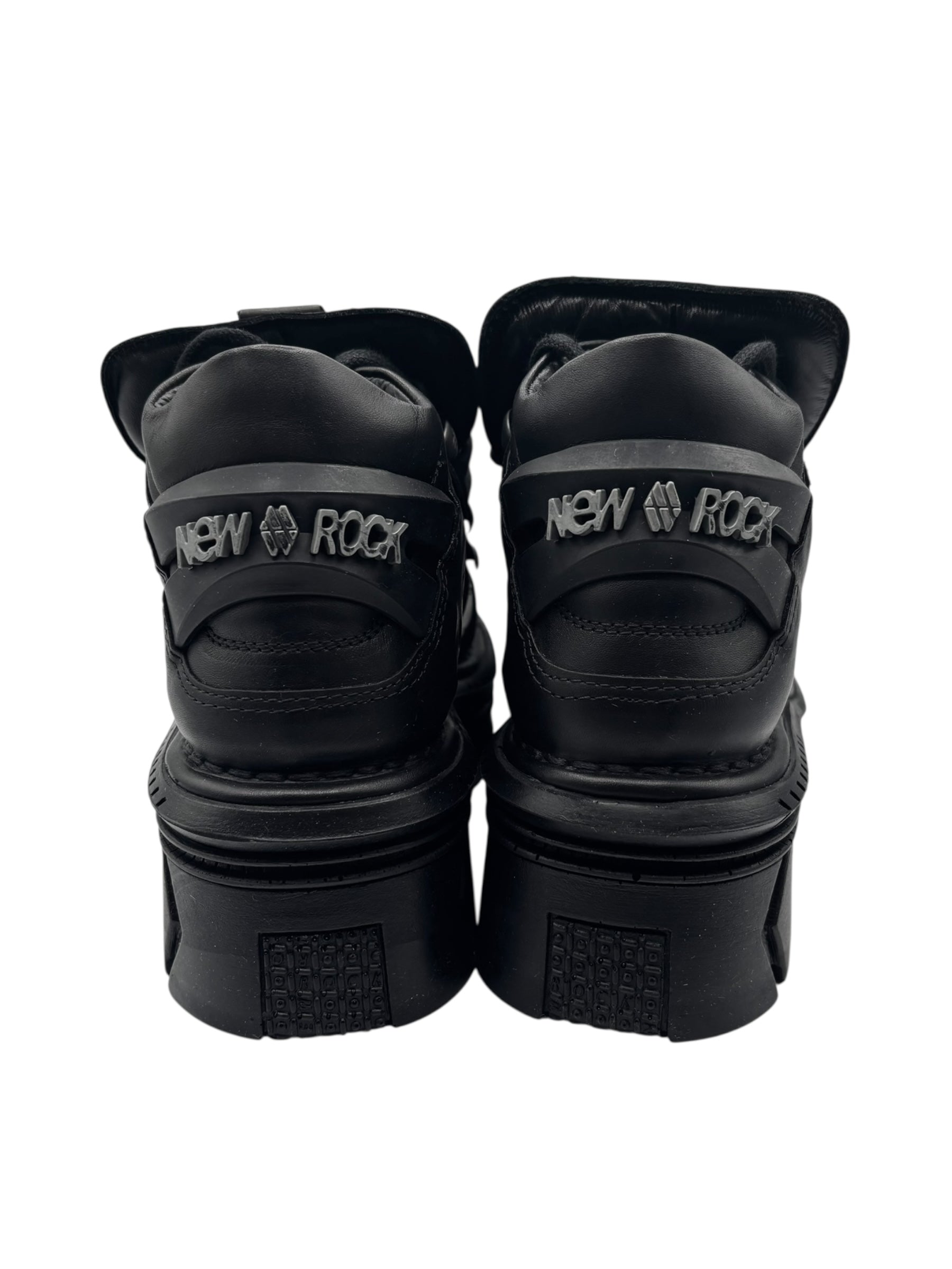 Vintage New Rock M-106-R17 platform boots size 39