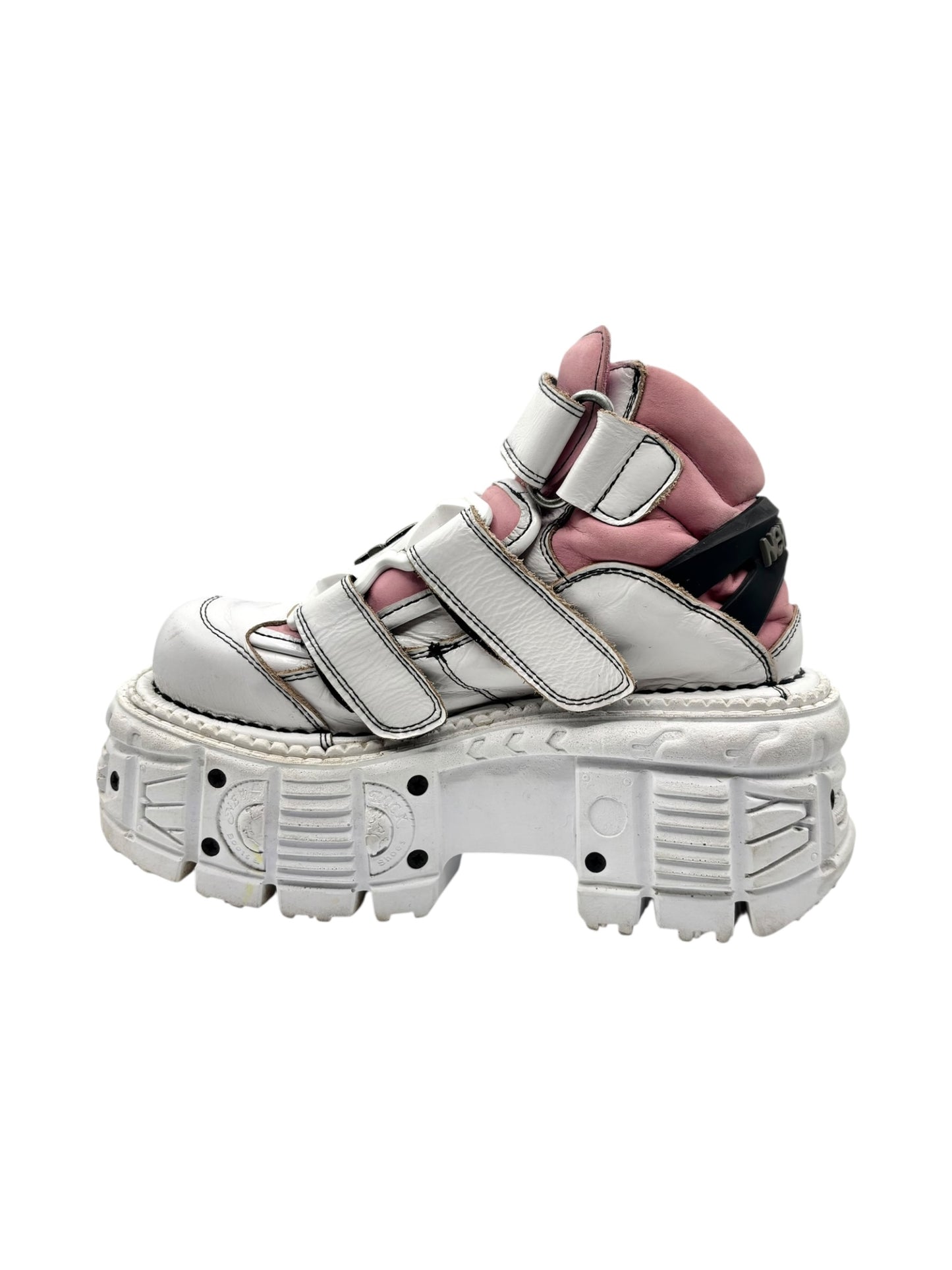 Vintage New Rock white and pink platform boots size 40