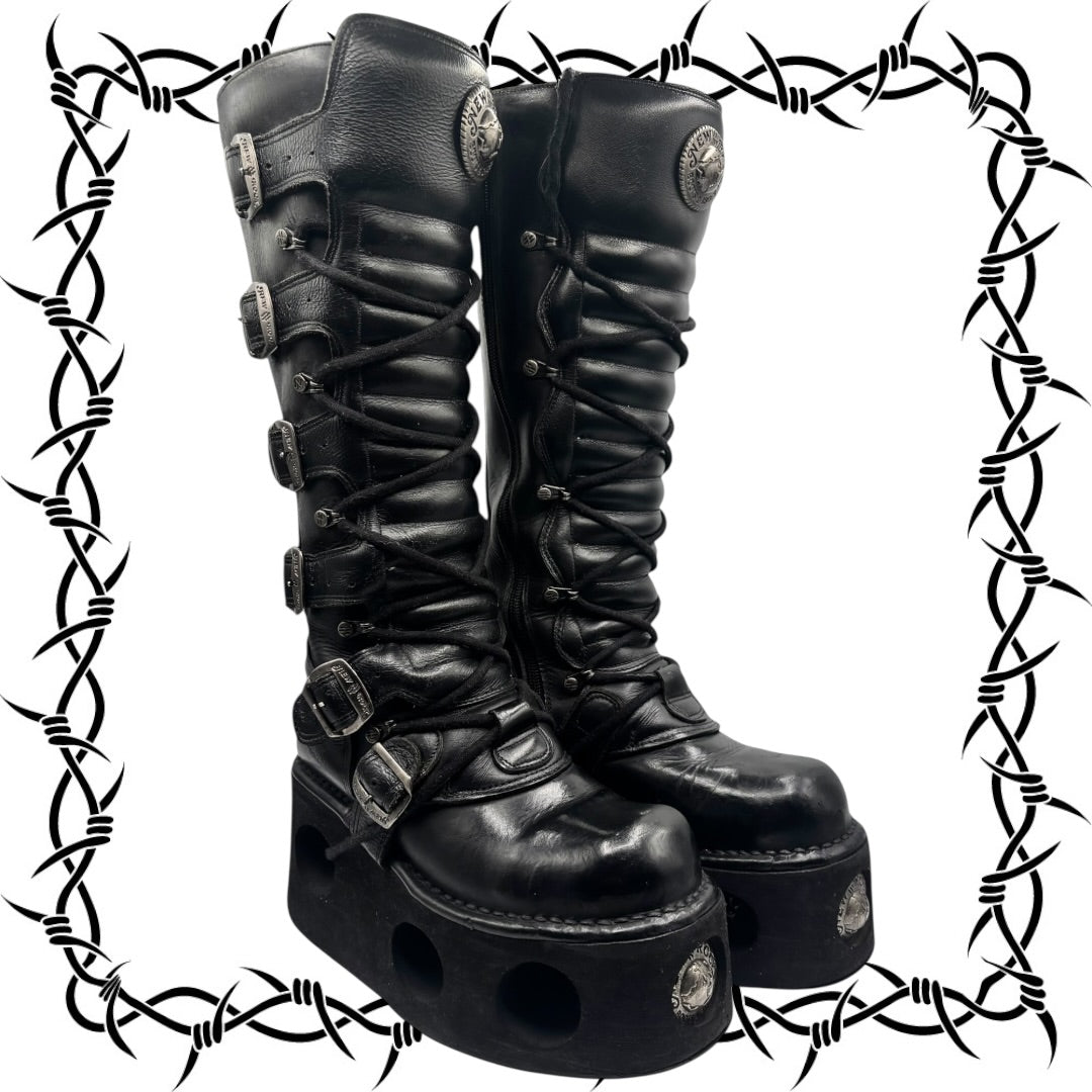 Vintage New Rock knee high neptuno platform boots size 38