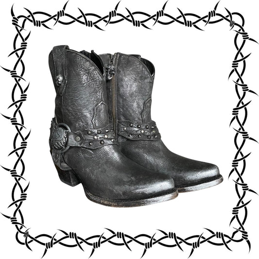 New Rock leather cowboy boots size 37