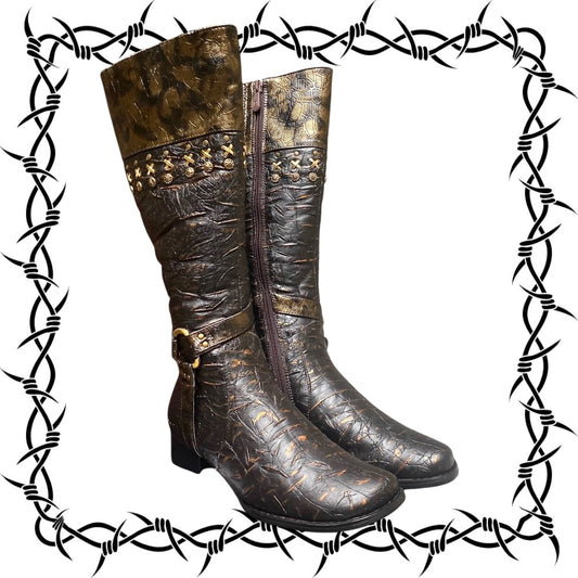 Vintage leather golden pattern boots. size 37