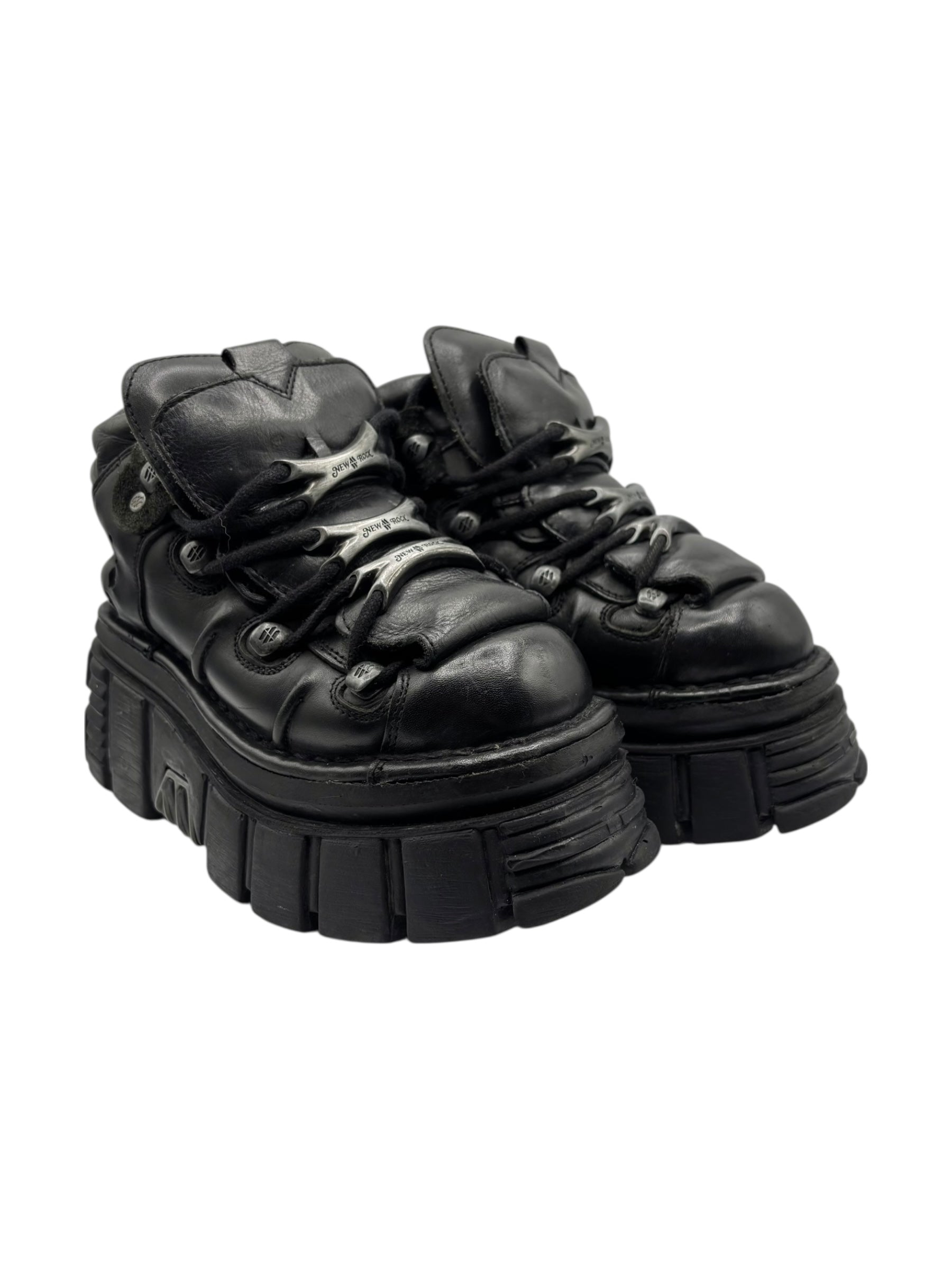 New Rock M106 platform boots size 36