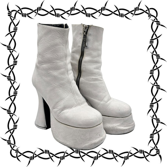Vintage SHOCK white platform boots size 36