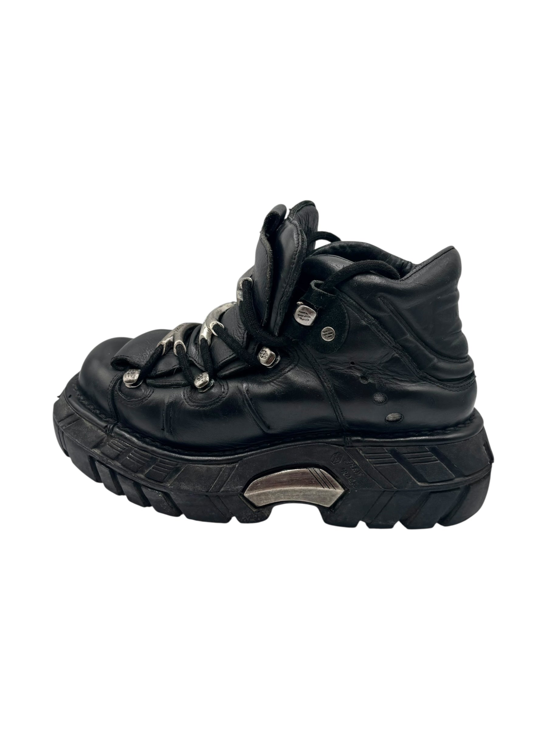 Vintage New Rock M-106 platform boots size 40