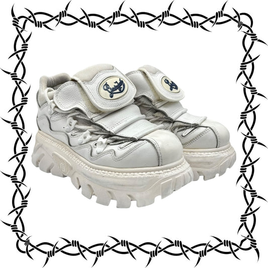 Vintage Gordon Jack white platform boots size 39