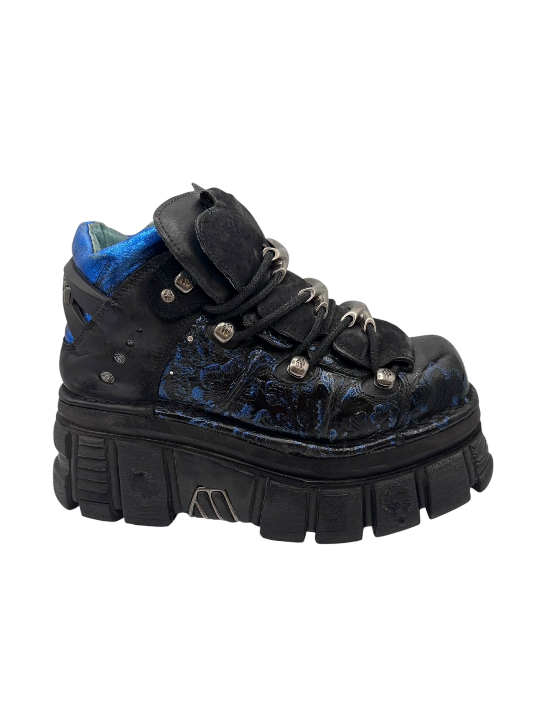 Rare vintage New Rock blue patterned M106 platform boots size 38