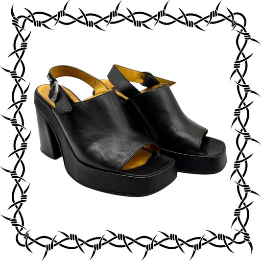 Vintage Destroy platform sandals size 39