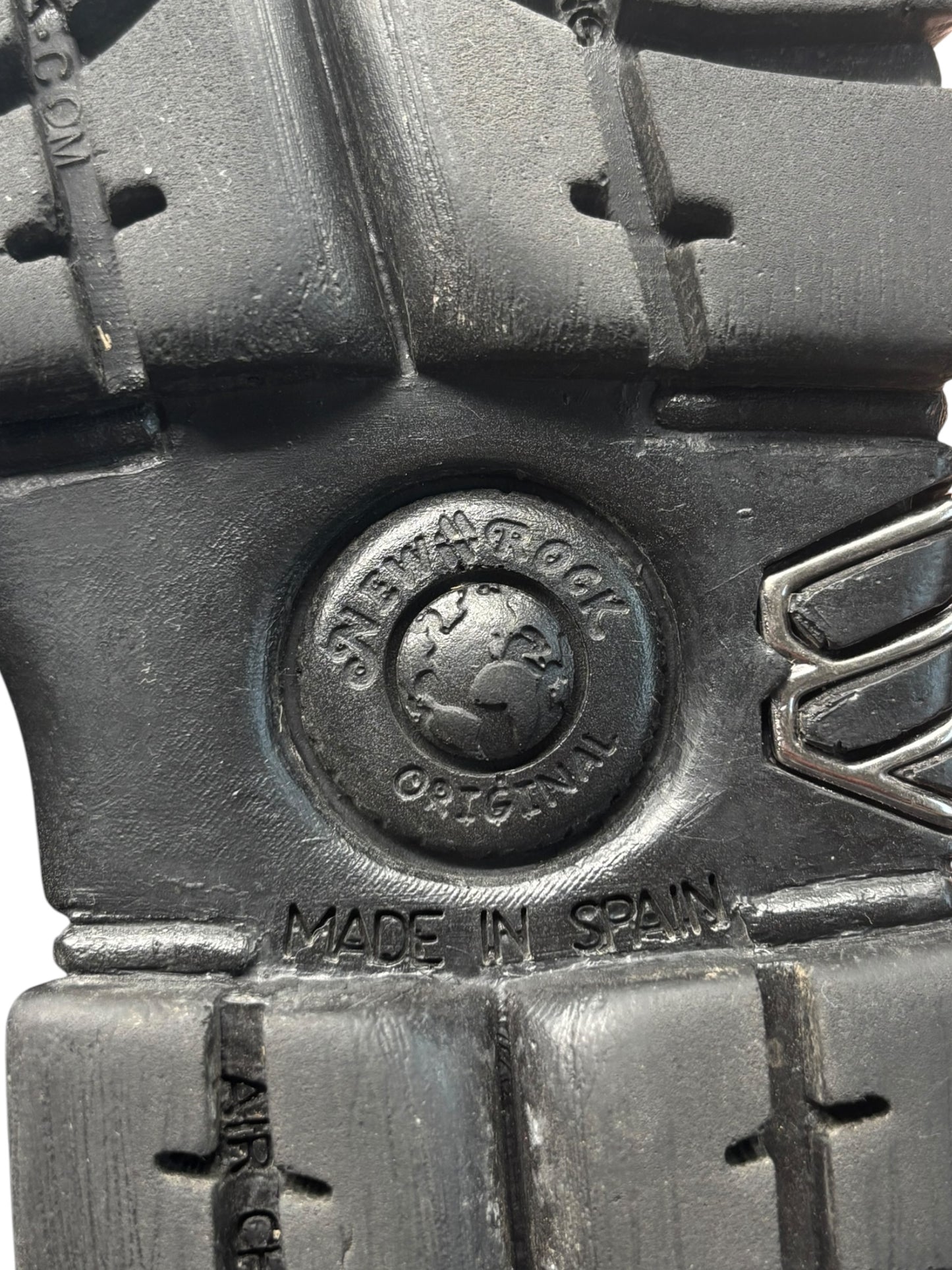 Rare vintage New Rock pink patterned M-106B platform boots size 39