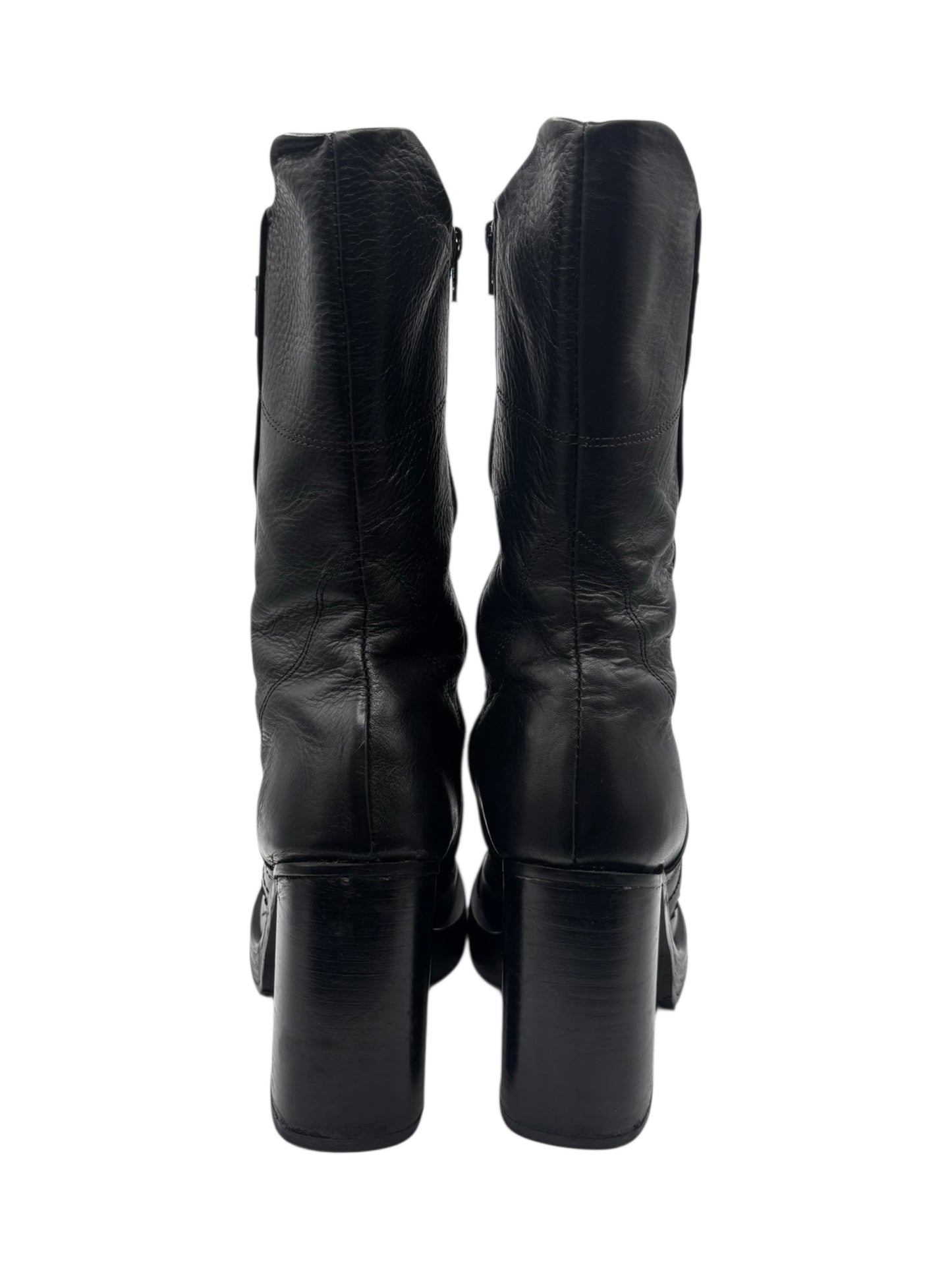 Beautiful vintage 90s Destroy black boots size 38