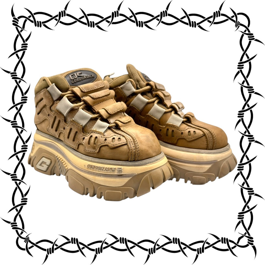 Vintage Gordon Jack beige platform boots size 36