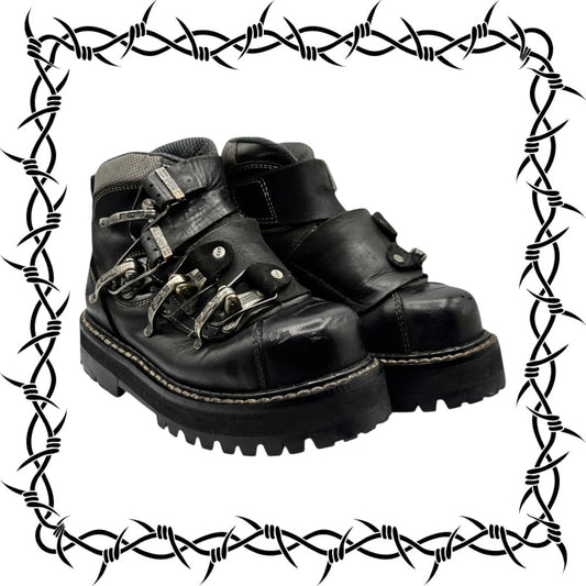 Vintage ART metal clasp platform boots size 36