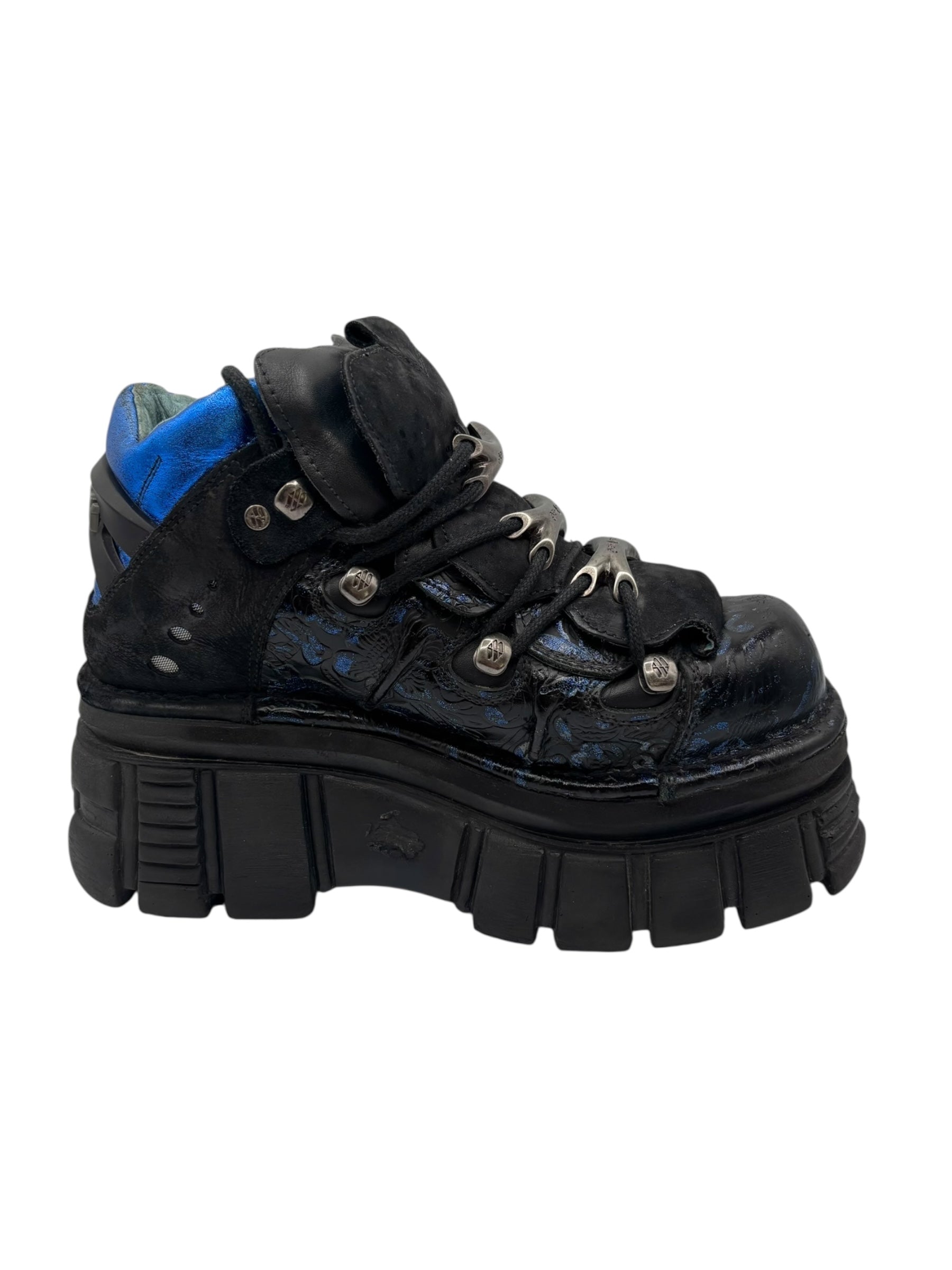 Rare vintage New Rock blue patterned M106 platform boots size 38