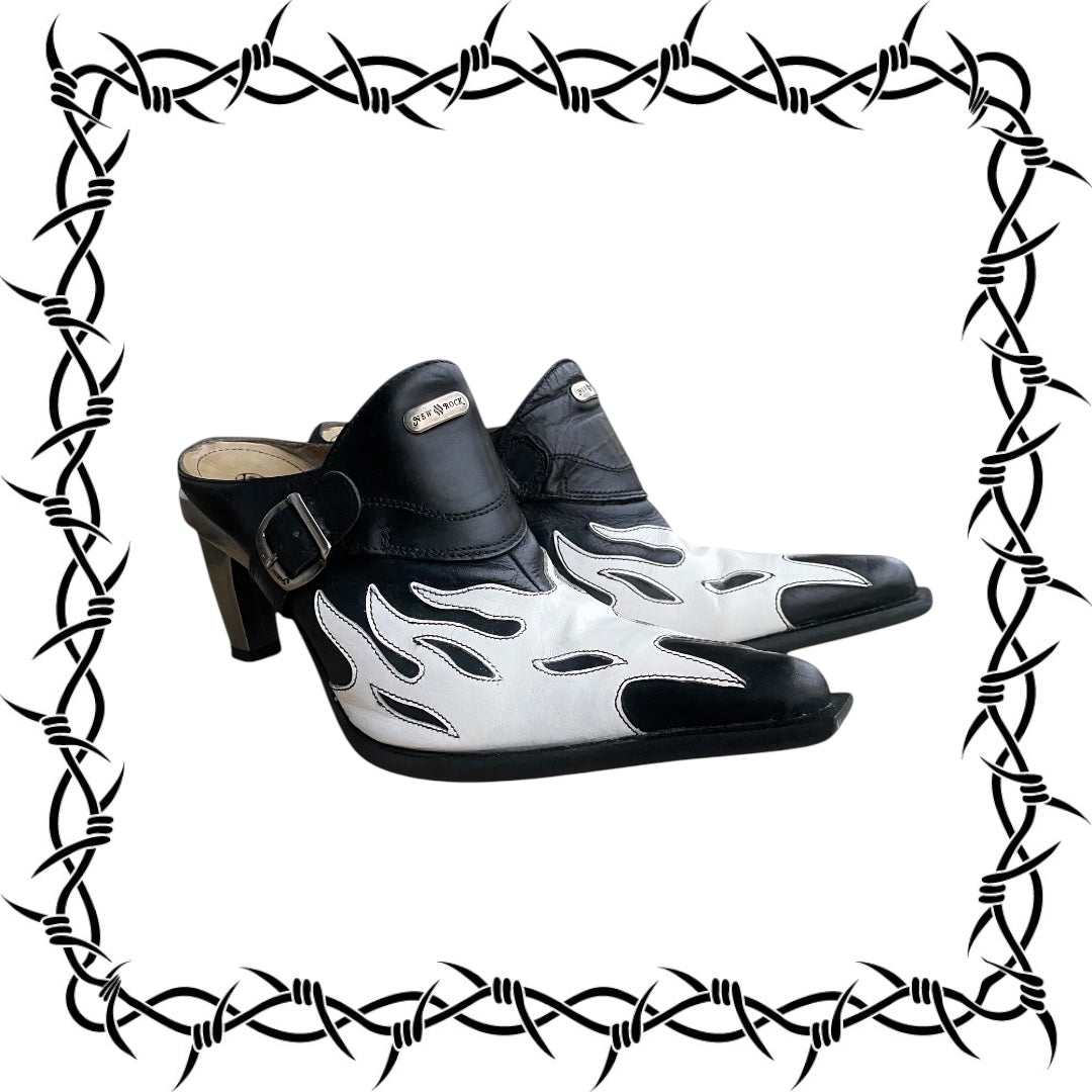 Vintage New Rock white flame pointy heels size 36