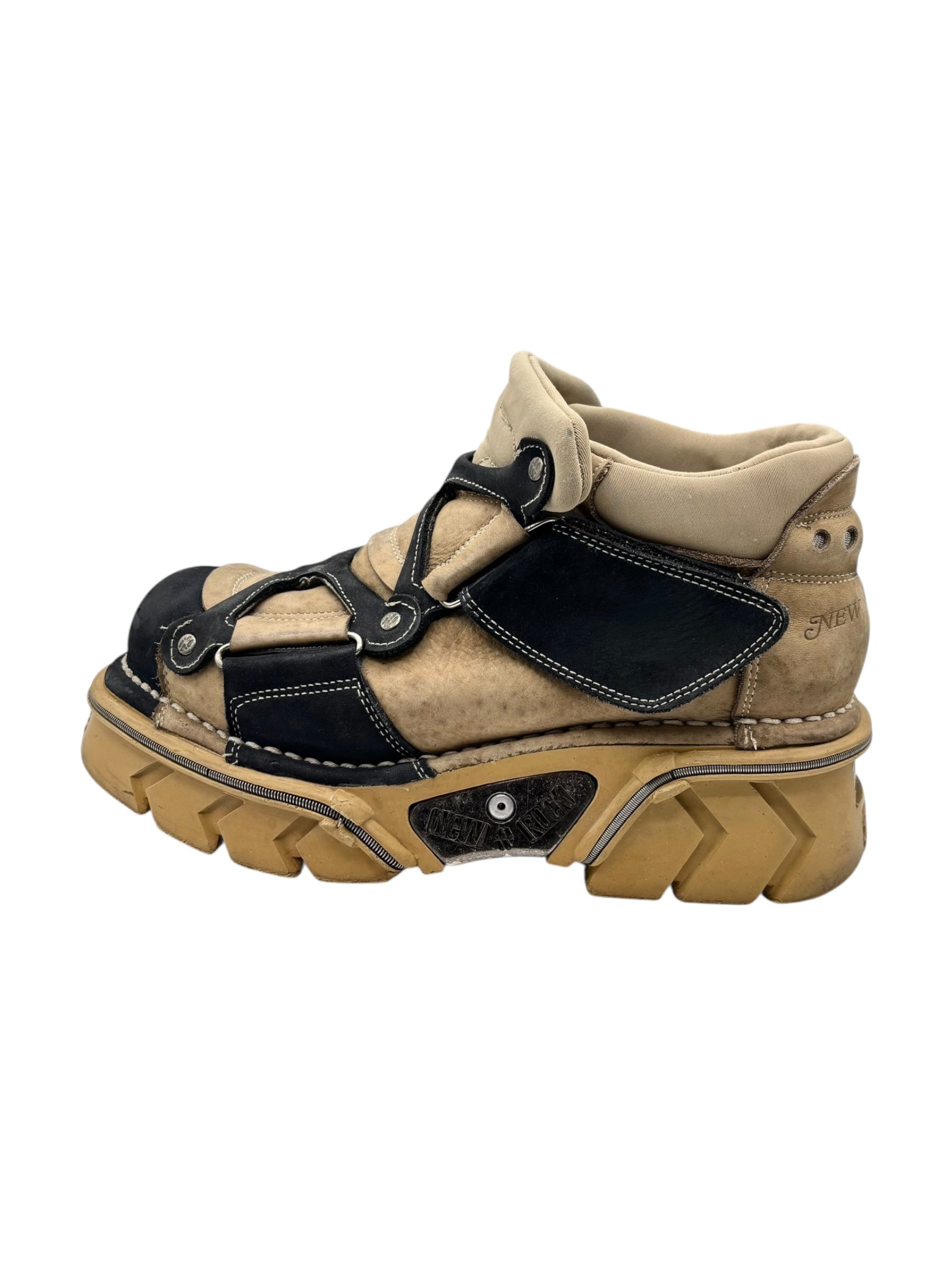 Vintage New Rock beige platform boots size 43