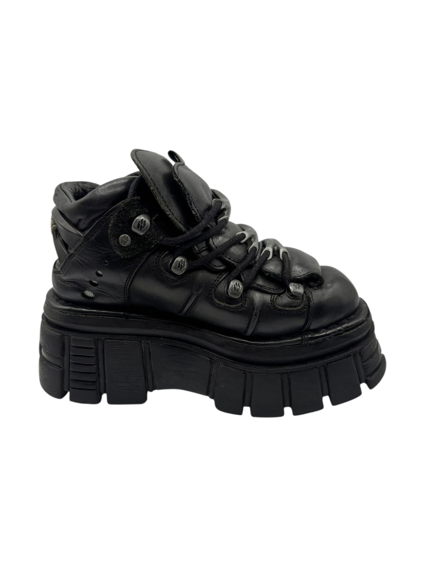 New Rock M106 platform boots size 36