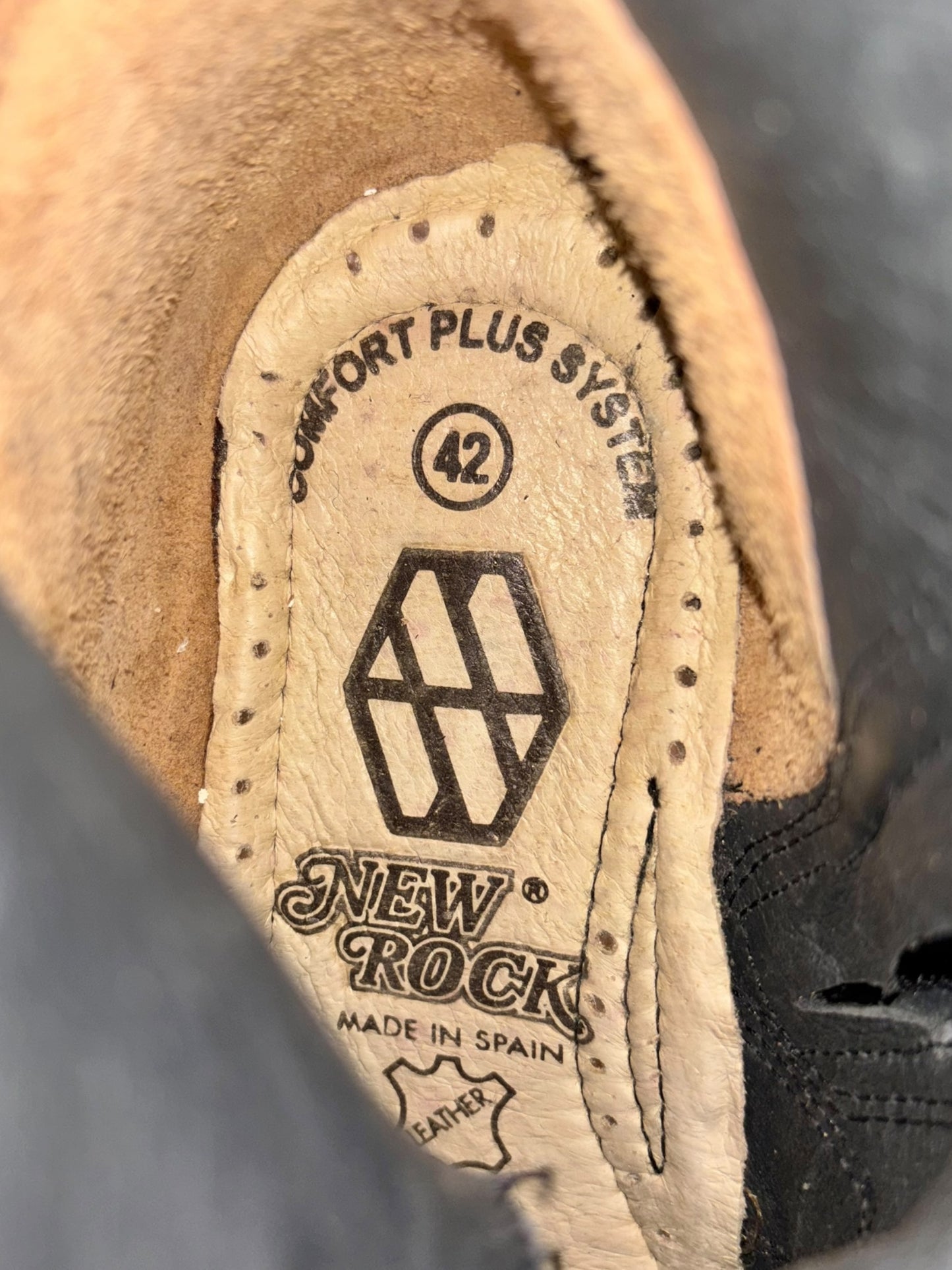 Vintage New Rock M-735-C10 knee high boots size 42