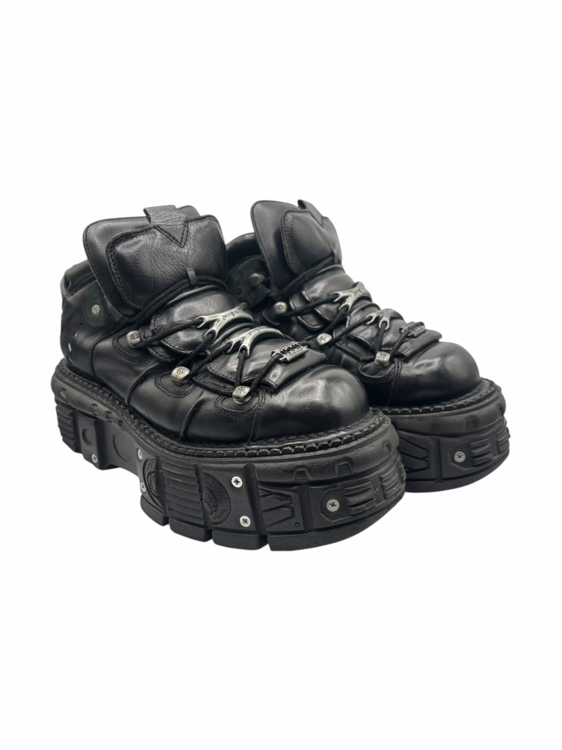 New Rock M-TANK106-C2 platform boots size 44