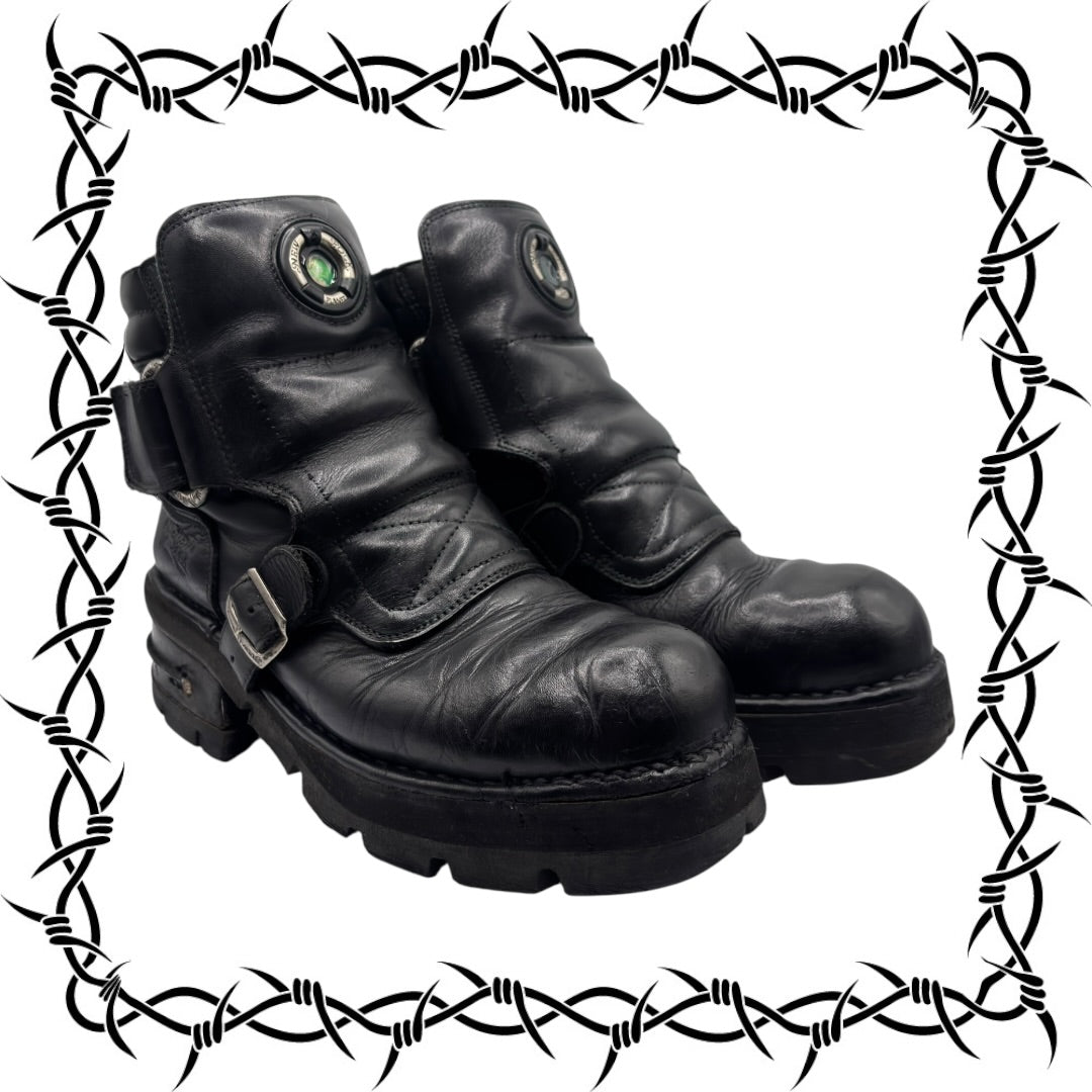 Vintage New Rock raised heel leather boots size 45