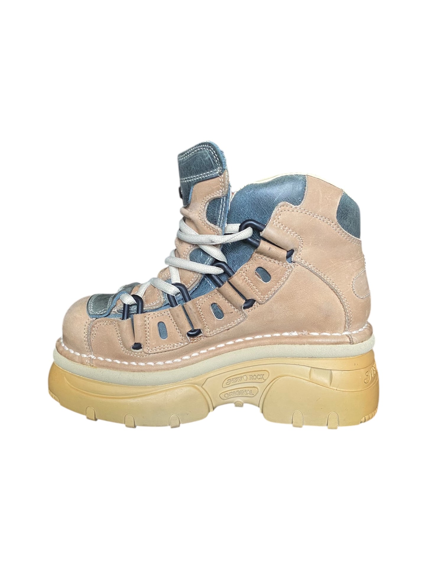 Vintage New Rock beige platform boots size 37