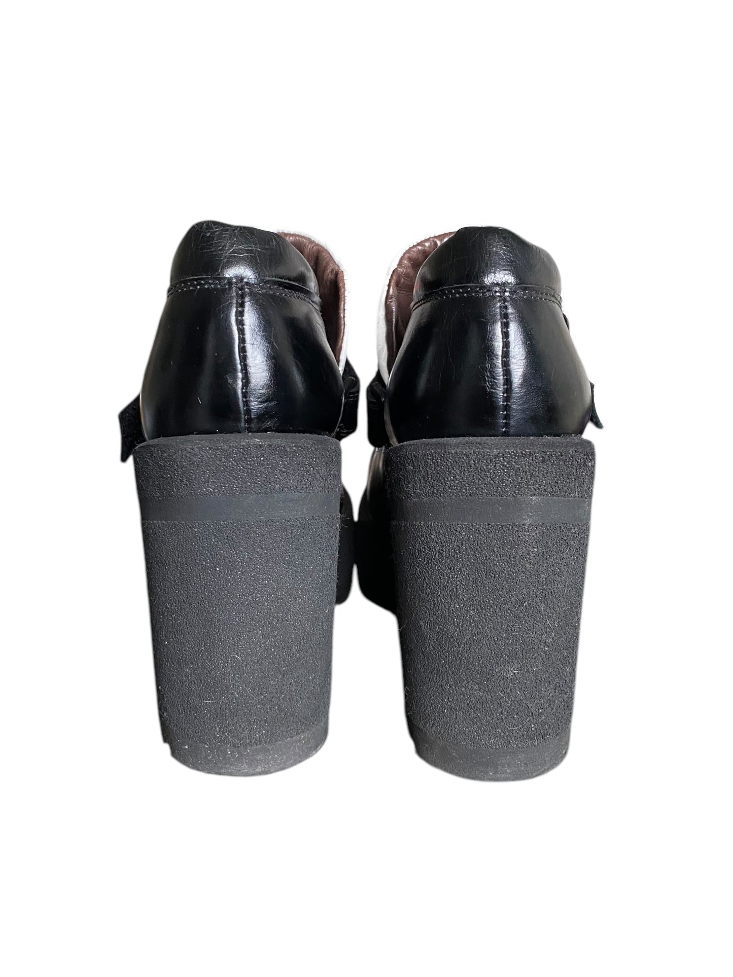 Vintage Destroy black and white leather loafers size 40