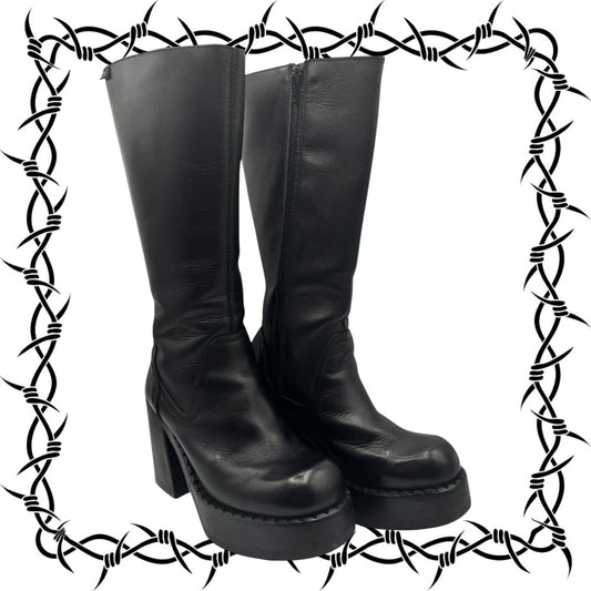 Beautiful vintage 90s Destroy knee high black block platform boots size 38