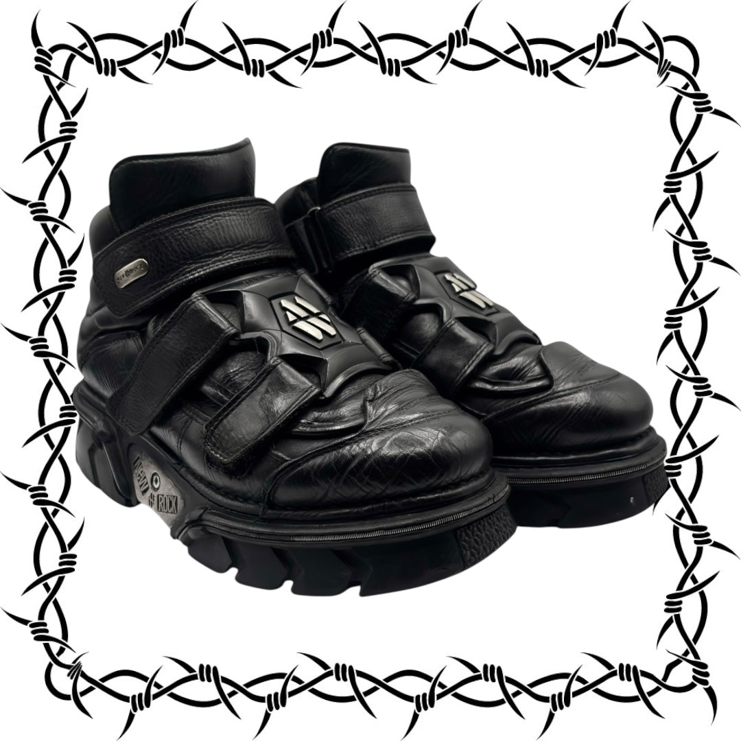 Vintage New Rock M-285 black platform boots size 42