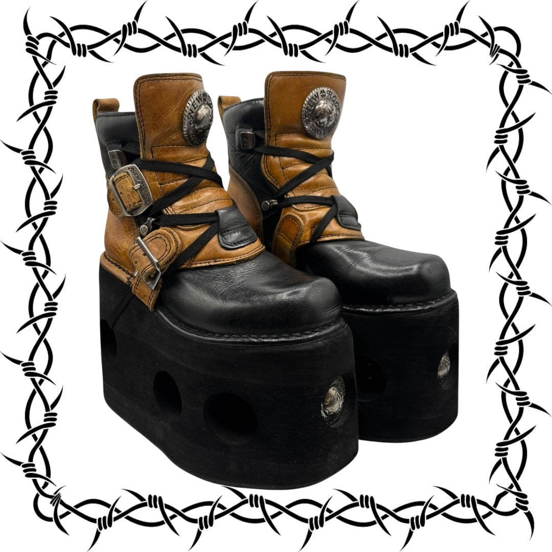 Vintage 90s New Rock jupiter black and yellow platform boots size 36